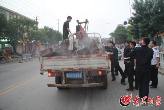 臨沂城區(qū)多部門聯(lián)合整治露天燒烤